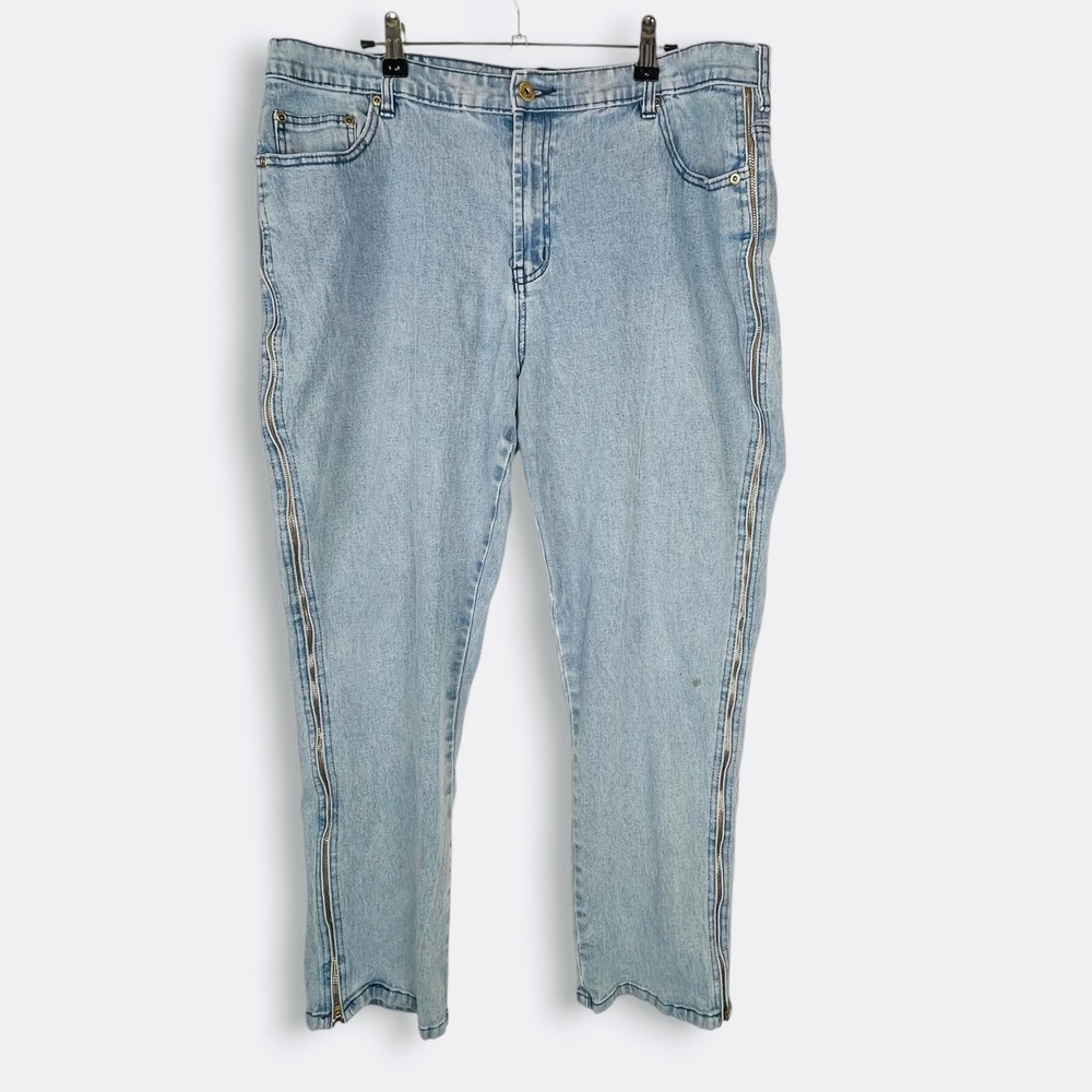 DG2 Diane Gilman Women 18W Light Wash Side Full Zip Straight Leg Denim Jeans
